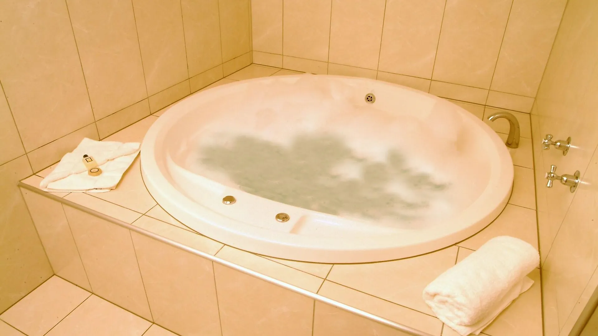 Stay 284 Rotorua - Refurbished Modern Accommodation 4*,