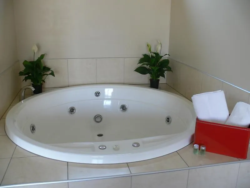 Stay 284 Rotorua - Refurbished Modern Accommodation